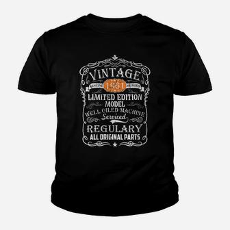 Womens Vintage Made In 1961 Retro Classic 60Th Birthday Youth T-shirt | Crazezy