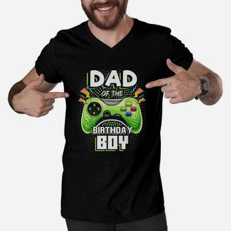 Dad Of The Birthday Boy Matching Video Gamer Birthday Party Men V-Neck Tshirt | Crazezy DE