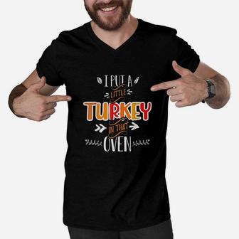 Funny Turkey Dad Thanksgiving Announcement Men V-Neck Tshirt | Crazezy