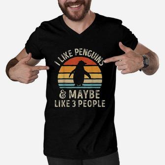 I Like Penguins And Maybe 3 People Funny Vintage Animal Lovers Men V-Neck Tshirt - Seseable