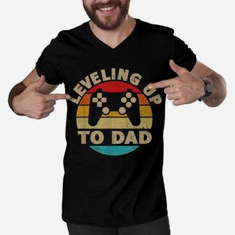 Leveling Up To Dad New Parent Pregnancy Announcement Gamer Men V-Neck Tshirt | Crazezy