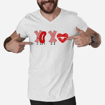 Xoxo Valentines Day Red Lips Gift Happy Valentines Day Men V-Neck Tshirt - Seseable