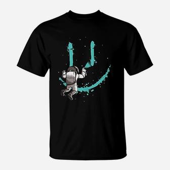 Astronaut Spray Painting A Smiley Face T-Shirt | Crazezy CA
