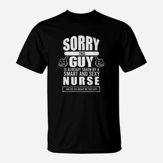 Nurse Boyfriend Nursing Husband Gift Idea T-Shirt | Crazezy DE