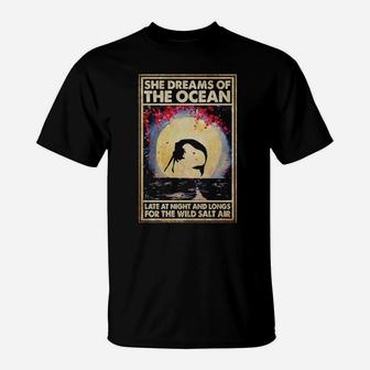 She Dreams Of The Ocean T-Shirt - Monsterry CA