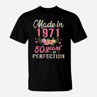Womens 50Th Birthday Gift Made In 1971, 50 Years Of Perfection T-Shirt | Crazezy DE