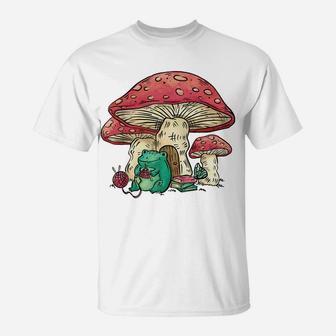 Cottagecore Aesthetic Frog Knitting Near The Mushroom House T-Shirt | Crazezy UK