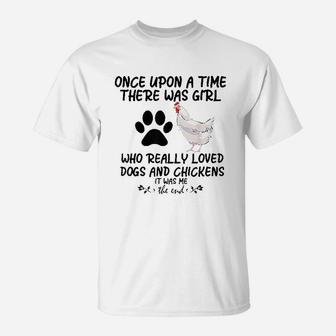 Funny Chicken There Was Girl Who Loved Dogs Chickens T-Shirt | Crazezy AU
