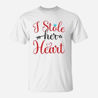 I Stole Her Heart For Valentine Day Happy Valentines Day T-Shirt - Seseable