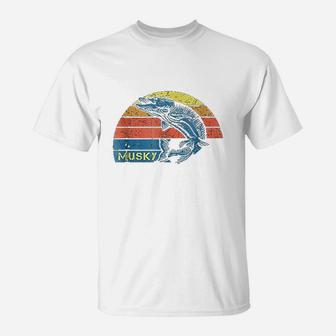 Vintage Inspired Musky Fishing T-Shirt | Crazezy