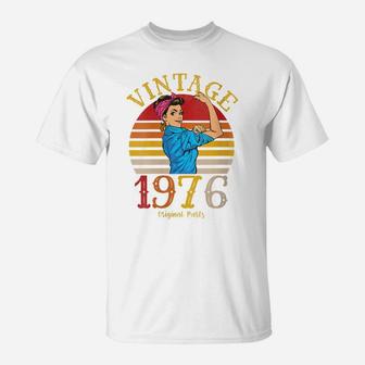 Womens Vintage 1976 Made In 1976 45Th Birthday Women 45 Years Old T-Shirt | Crazezy