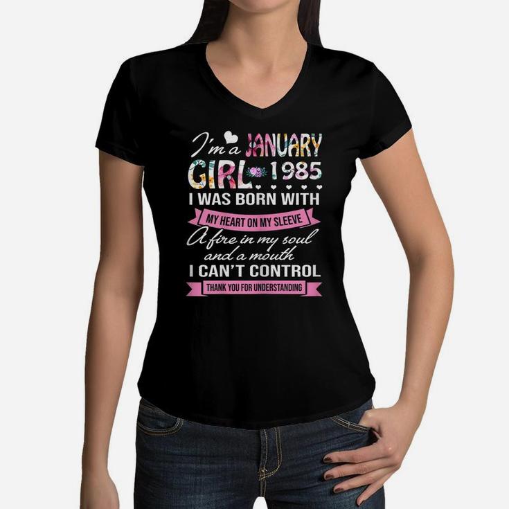 Awesome Since 1985 36Th Birthday I'm A January Girl 1985 Women V-Neck T-Shirt