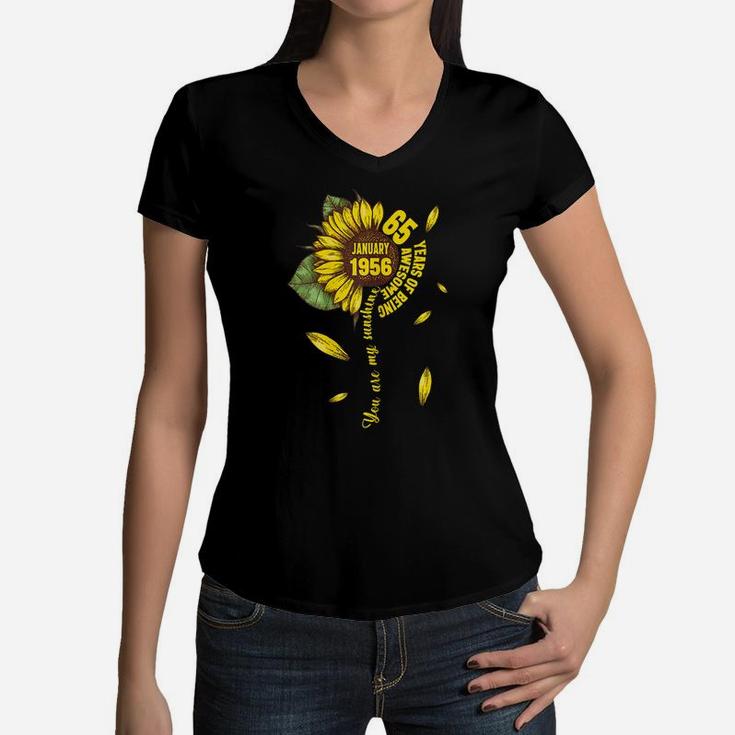 January Girls 1956 Sunflower Gift 65 Years Old Made In 1956 Women V-Neck T-Shirt
