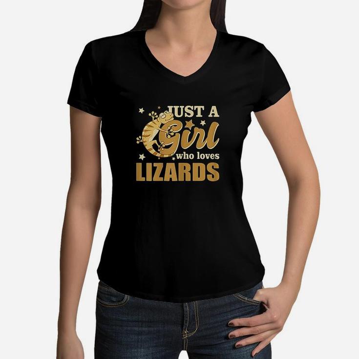 Just A Girl Who Loves Lizards Reptile Gift Women V-Neck T-Shirt