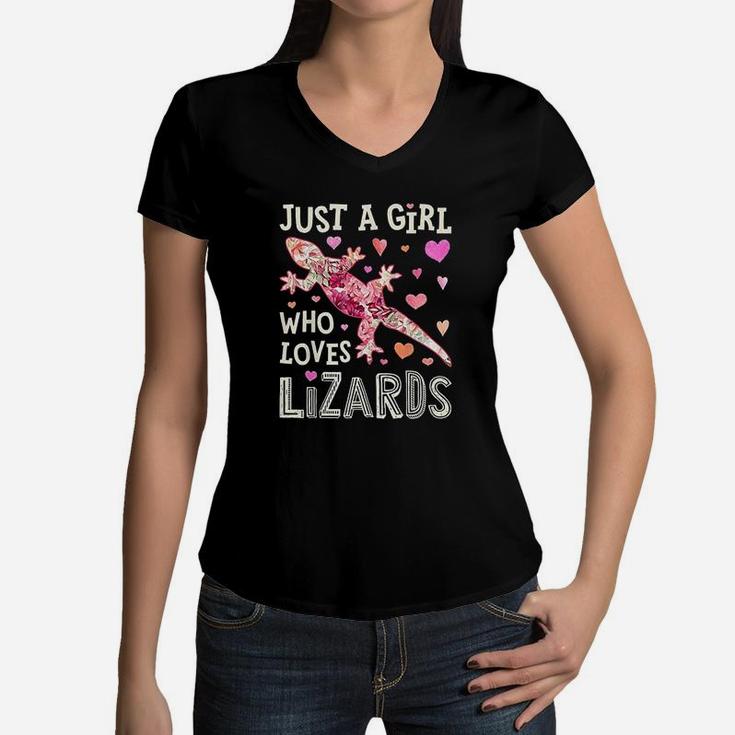 Just A Girl Who Loves Lizards Women V-Neck T-Shirt