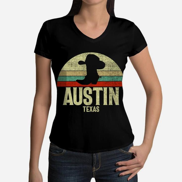 Retro Austin Texas Cowboy Hat On Cowboy Boot Vintage Sweatshirt Women V-Neck T-Shirt