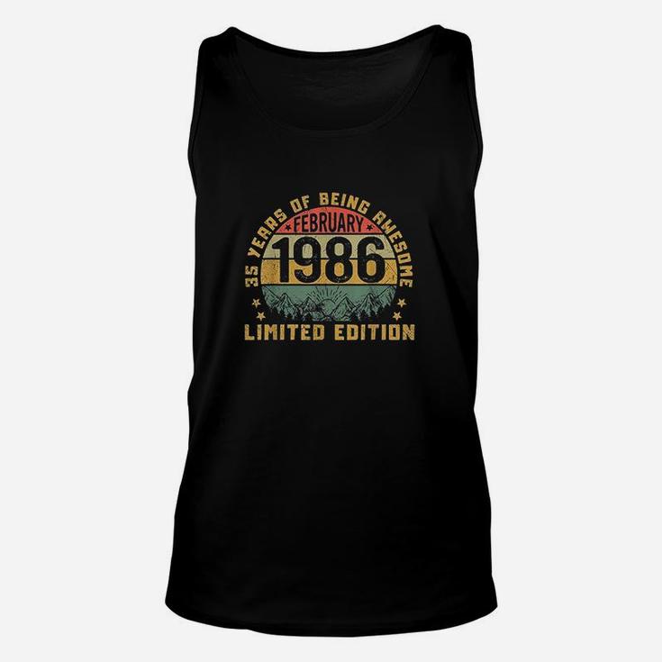 Born In February 1986 35 Yrs Vintage 35Th Birthday Gift Unisex Tank Top