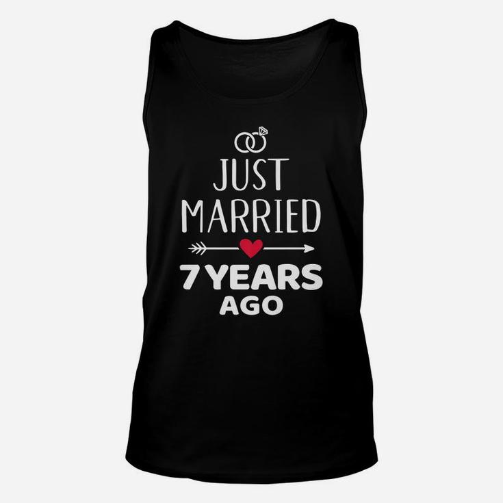 Just Married 7 Years Ago 7Th Wedding Anniversary Unisex Tank Top