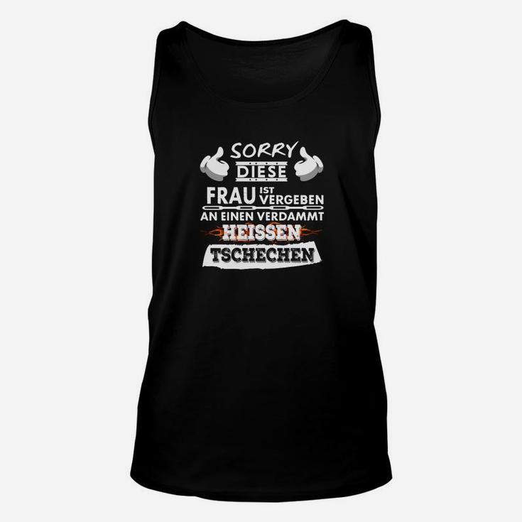 Stolze Partnerin Unisex TankTop: Vergeben an einen heißen Tschechen - Tschechien-Thema Unisex TankTop