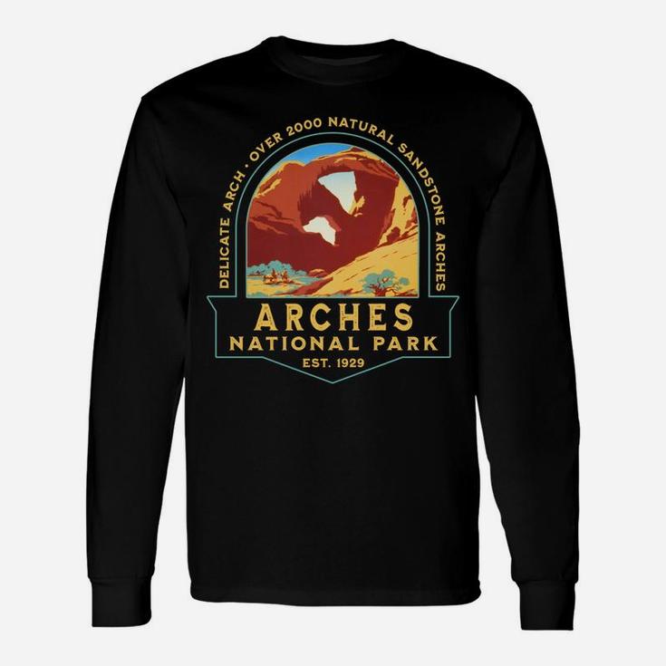 Arches National Park Retro Delicate Arch Hiking Camping Gift Unisex Long Sleeve