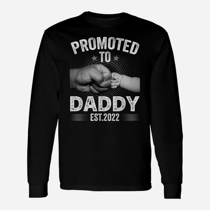 Mens Funny Promoted To Daddy Est2022 Retro New Daddy Unisex Long Sleeve