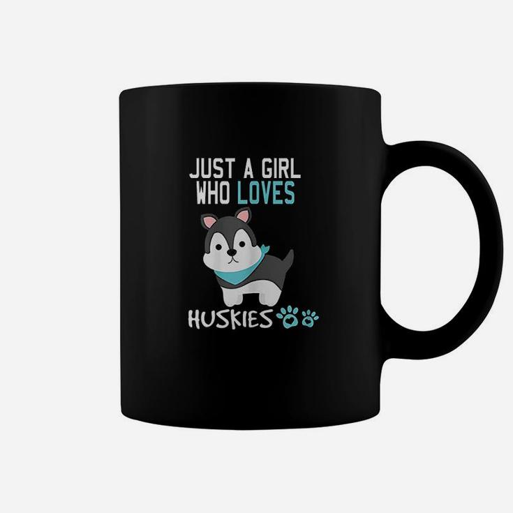 Cute Just A Girl Who Loves Huskies Coffee Mug