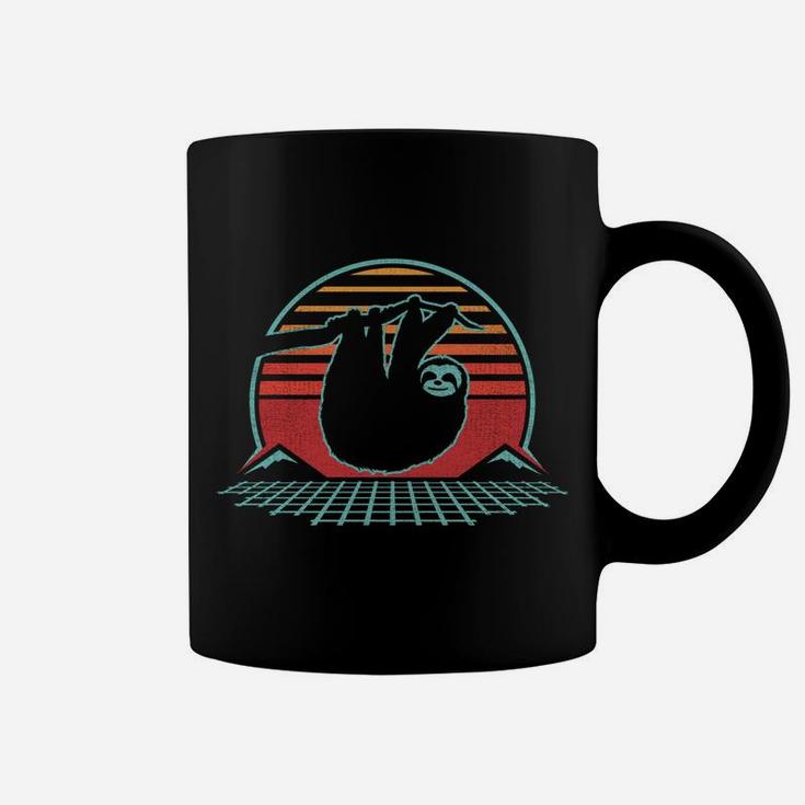 Sloth Retro Vintage 80S Style Zoologist Animal Lover Gift Sweatshirt Coffee Mug