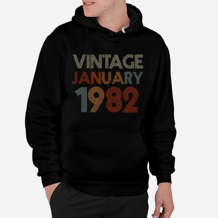 39 Years Old Retro Birthday Gift Vintage January 1982 Sweatshirt Hoodie