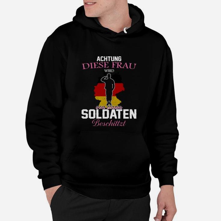 Lustiges Soldaten Hoodie für Frauen, Achtung von Soldaten Beschützt