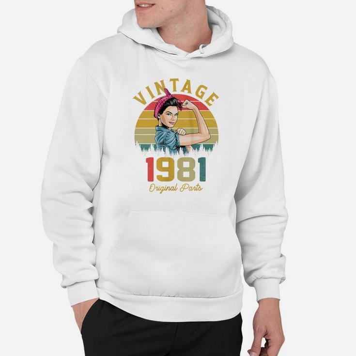 Womens Vintage 1981 Made In 1981 40Th Birthday 40 Years Old Gift Hoodie