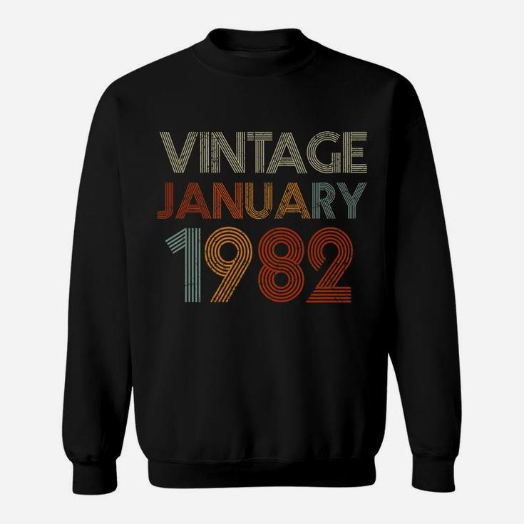 39 Years Old Retro Birthday Gift Vintage January 1982 Sweatshirt