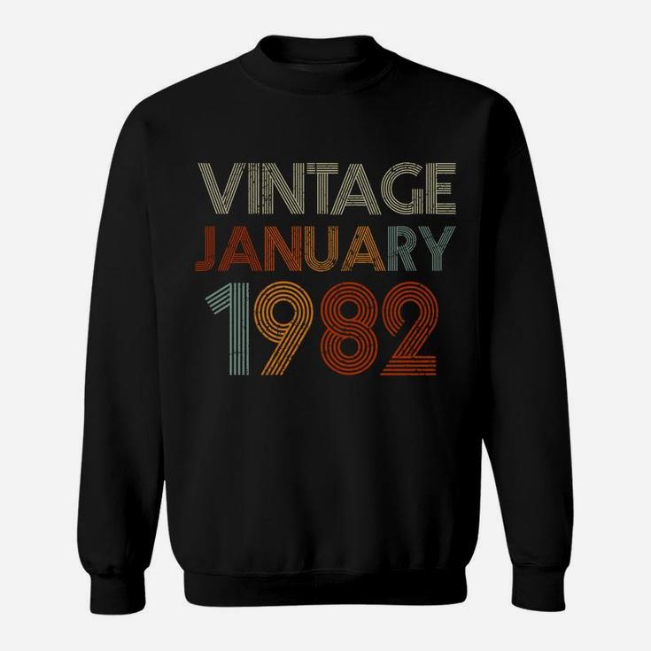 39 Years Old Retro Birthday Gift Vintage January 1982 Sweatshirt Sweatshirt