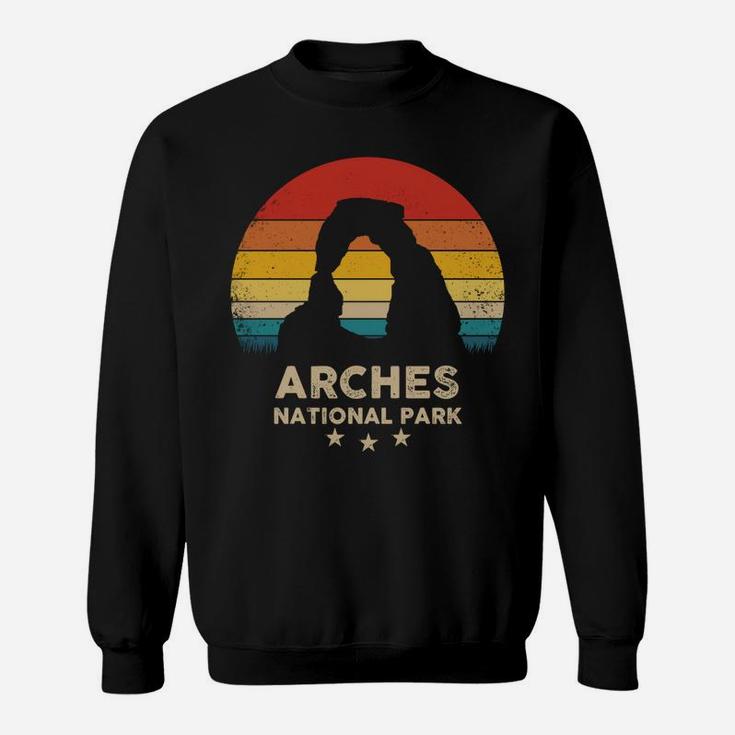 Arches - National Park Retro Souvenir Sweatshirt