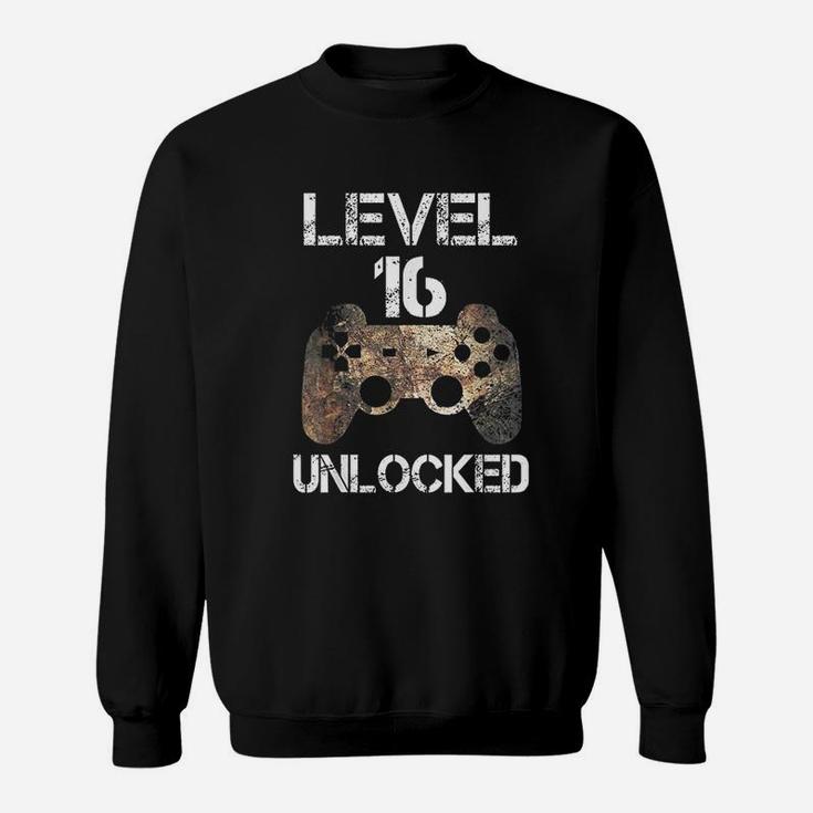 Level 16 Unlocked 16Th Birthday 16 Year Old Gamer Sweatshirt