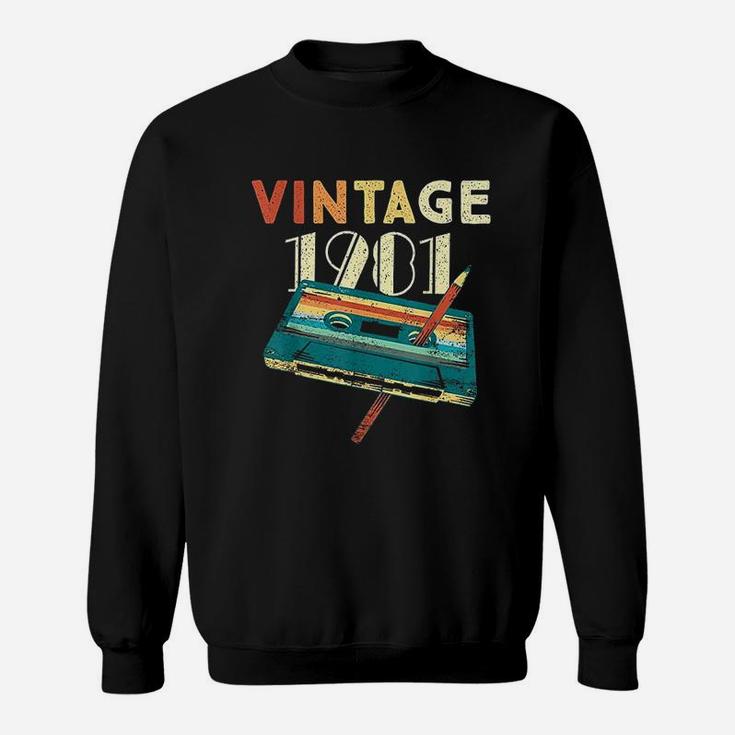 Vintage 1981 Music Cassette 40Th Birthday Gifts 40 Years Old Sweatshirt