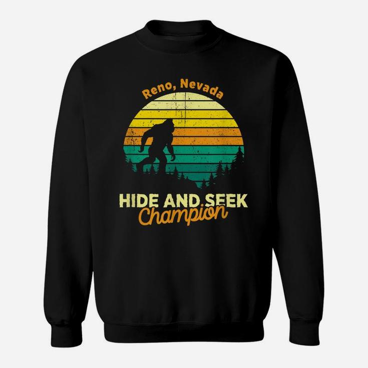 Vintage Reno, Nevada Mountain Hiking Souvenir Print Sweatshirt