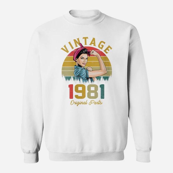 Womens Vintage 1981 Made In 1981 40Th Birthday 40 Years Old Gift Sweatshirt