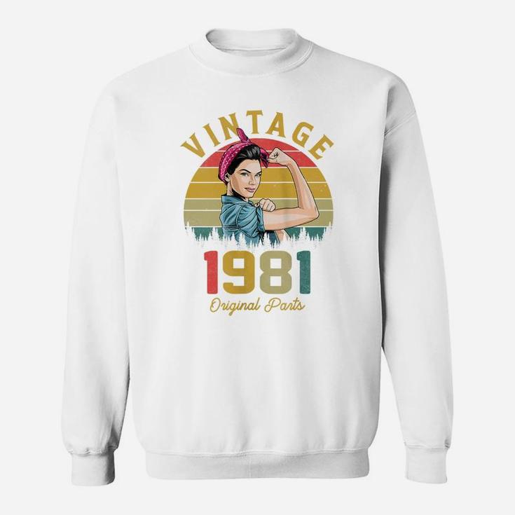 Womens Vintage 1981 Made In 1981 40Th Birthday 40 Years Old Gift Sweatshirt