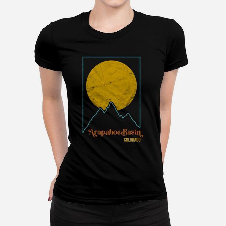 Arapahoe Basin Mountains Colorado Vintage Hiking Camp Retro Women T-shirt
