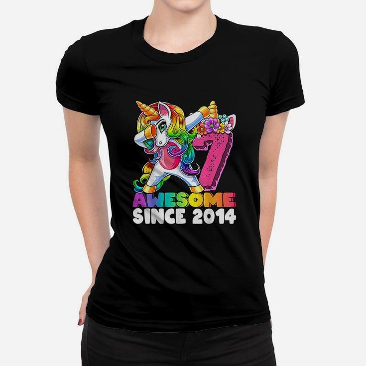 Awesome Since 2014 Dabbing Unicorn 7Th Birthday Women T-shirt