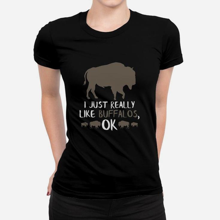 Buffalo Buffalo And Bison American Bison Women T-shirt
