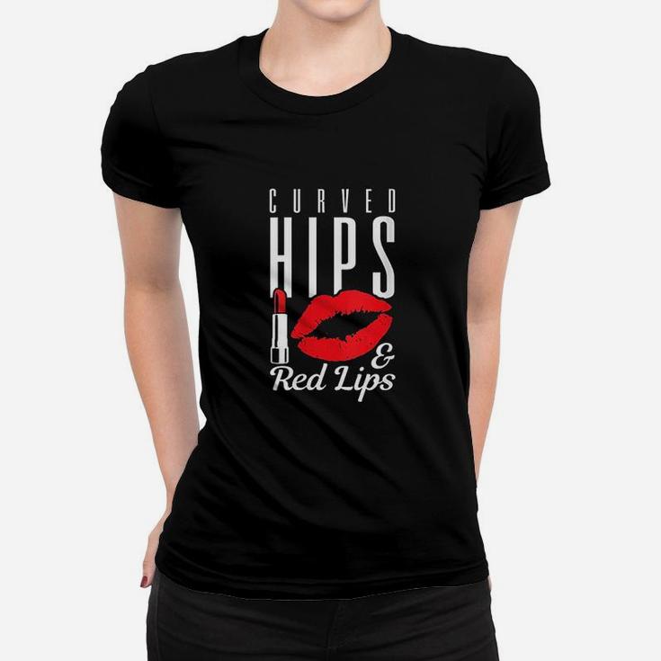 Curved Hips N Red Lips Makeup Lover Curvy Beauty Gift Women T-shirt