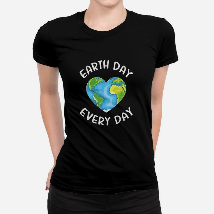 Earth Day Everyday Cute Heart Planet Women T-shirt