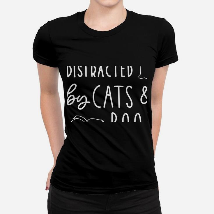 Easily Distracted Cats And Books Funny Gift For Cat Lovers Sweatshirt Women T-shirt