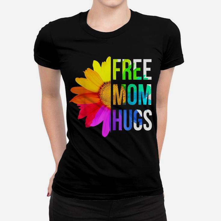 Free Mom Hugs Gay Pride Lgbt Daisy Rainbow Flower Hippie Women T-shirt