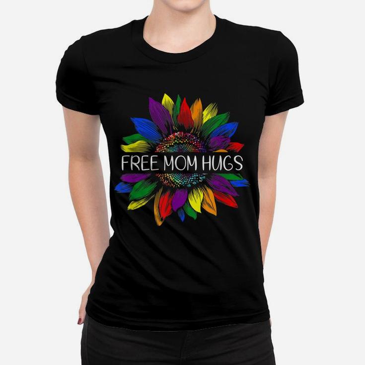 Free Mom Hugs Gay Pride Lgbt Daisy Rainbow Flower Hippie Women T-shirt