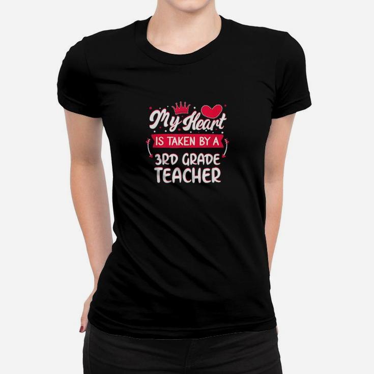 Gift Third 3Rd Grade Teacher Valentines Day Women T-shirt