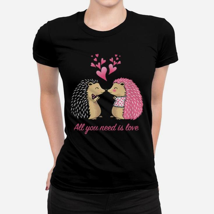 Hedgehogs Kissing Valentine's Day For Her Women T-shirt