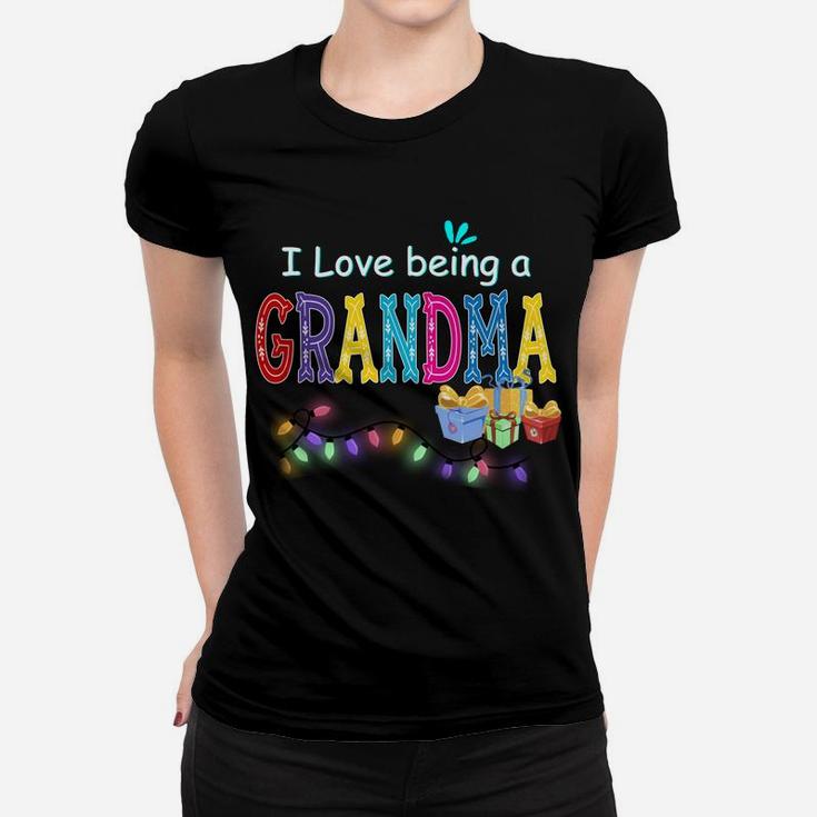 I Love Being A Grandma, New Year Funny Grandma Cute Present Women T-shirt