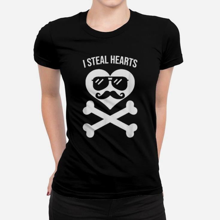 I Steal Hearts Skull Pirate Valentines Day Women T-shirt
